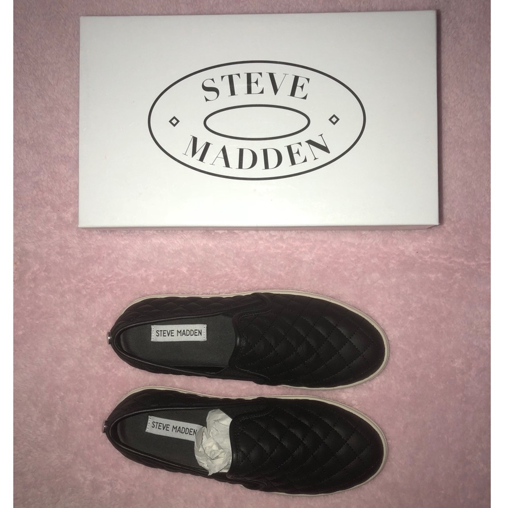 Steve Madden Slip On Sneakers (Size 9)